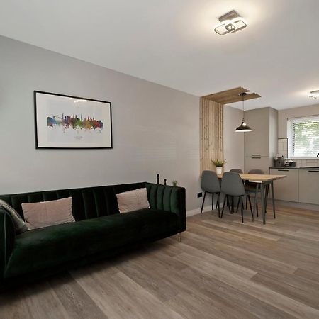 غلاسغو Luxury 1 Bedroom Serviced Apartment In City Centre المظهر الخارجي الصورة