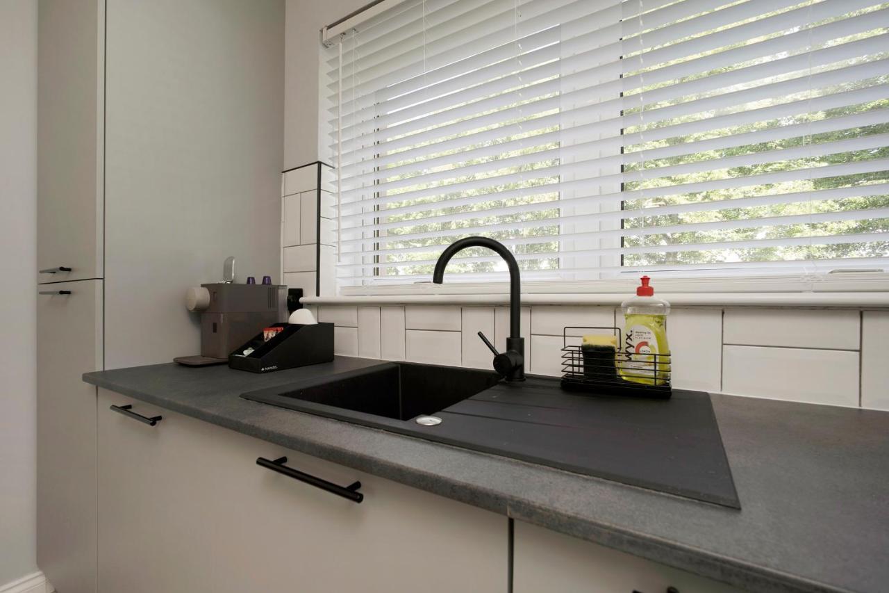 غلاسغو Luxury 1 Bedroom Serviced Apartment In City Centre المظهر الخارجي الصورة