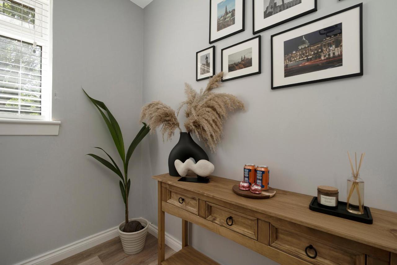غلاسغو Luxury 1 Bedroom Serviced Apartment In City Centre المظهر الخارجي الصورة